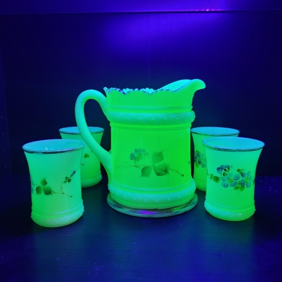 1800s Heisey Ring Band Custard Glass Pitcher & 4 Cups Rare Blue Hibiscus UV - Picture 3 of 10